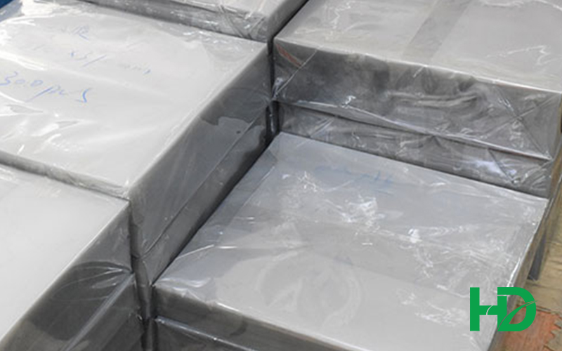 Gia công tấm nhựa pet